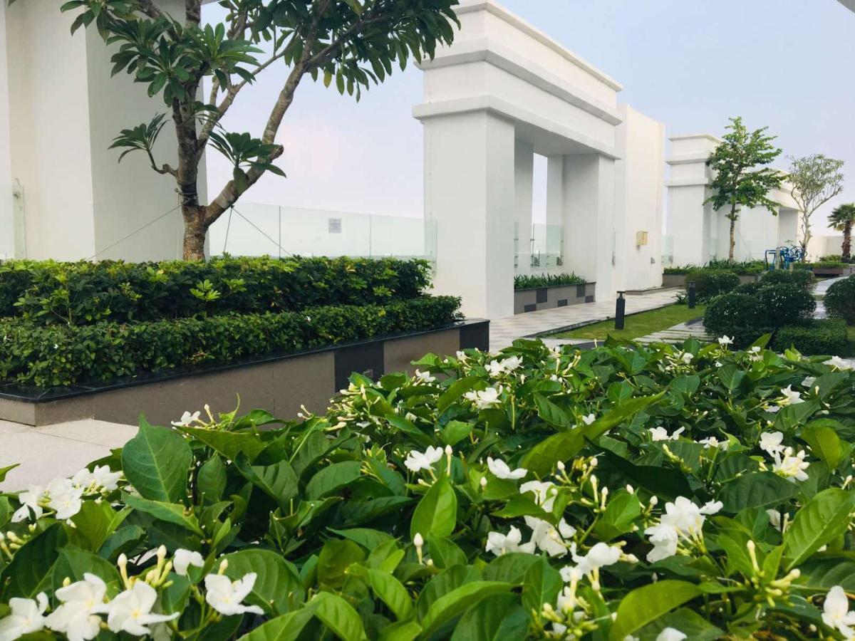 Gold Bee Dormitary Service Apartment Cidade de Ho Chi Minh Exterior foto